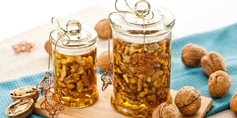 坚果加蜂蜜 - 可以增加男性效力的健康食品
